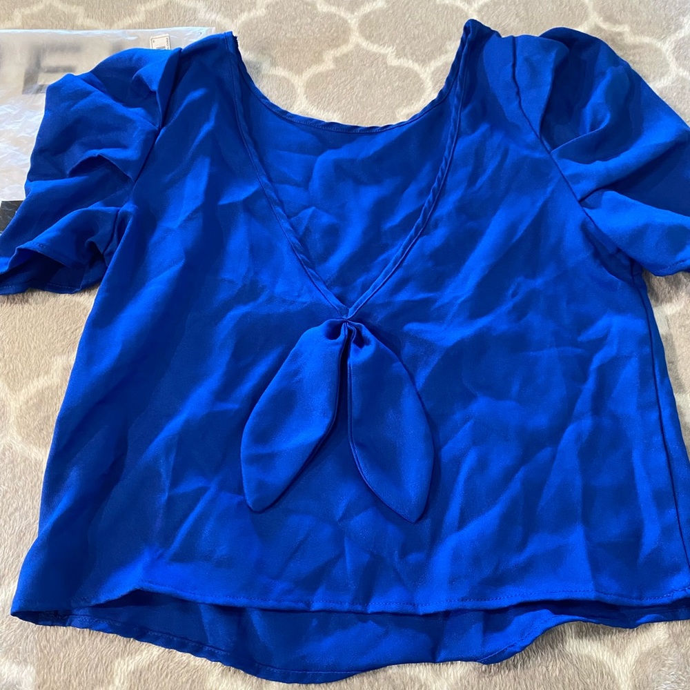 SHEIN BLOUSE BLUE BOW FRONT MEDIUM